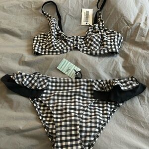 NWT Pour Moi black and white Checkers bikini
L bottom/top 36D w/underwire no pad